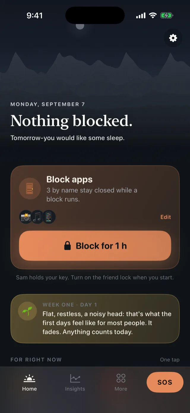 The Reset home screen: a countdown card for the running block, a Block apps button, one-tap recipes and today's challenges.