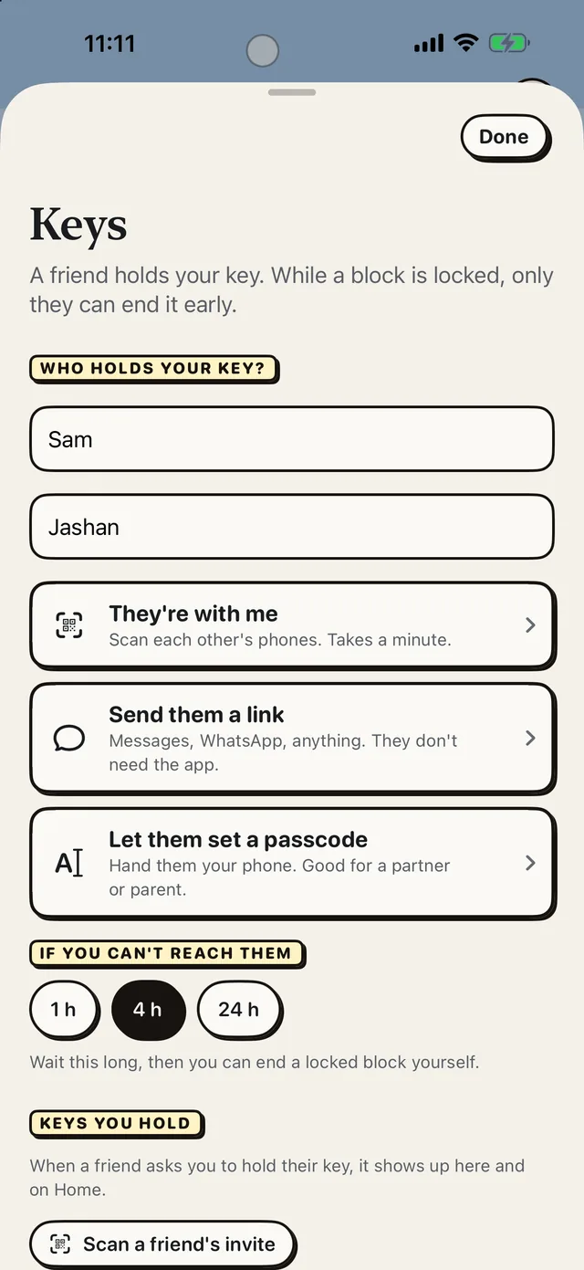 The Reset Keys screen asking who holds your key, with three choices: They're with me, Send them a link, and Let them set a passcode.